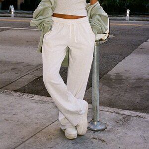 Brandy Melville Anastasia Sweatpants - Light Grey